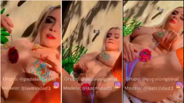 Vídeo da @isatrindad3 experimentando o docinho da xereca