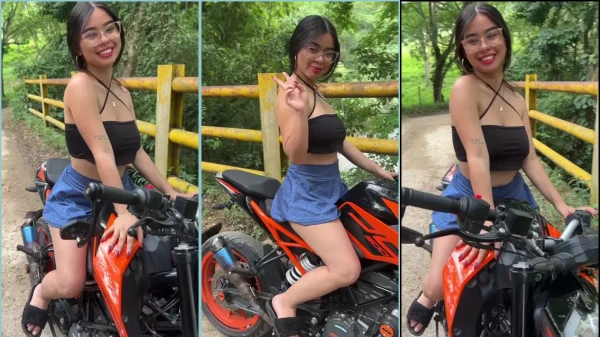Paola Suarez, uma linda e sedutora, arrasando em cima da moto