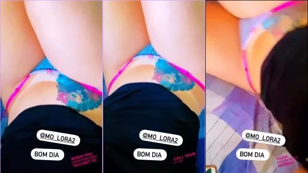 A Lora, toda linda e provocante de biquíni, tá se mostrando com muito charme!