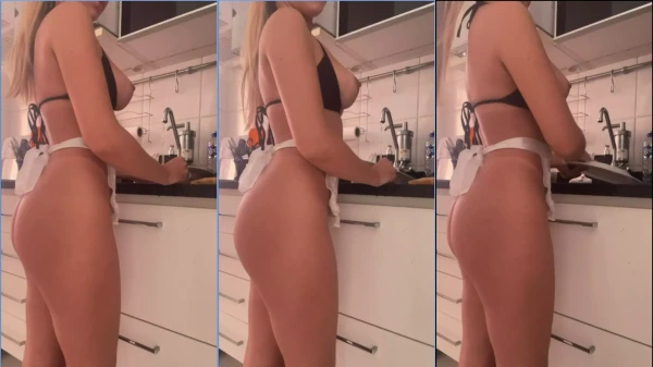 Amanda Leon, com um corpão de dar inveja, dá aquele clima na cozinha quase sem roupa