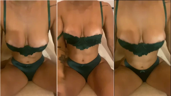 Bru Luccas de calcinha, toda ousada se exibindo