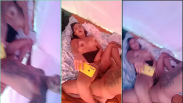 Casal descolado se divertindo na cama com uma boa transa