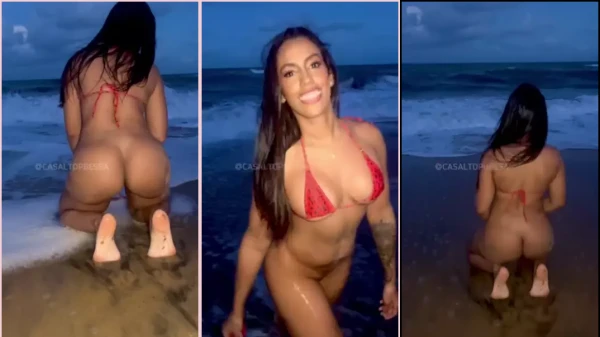 Casal Top Bessa, tirando onda peladinho na praia!