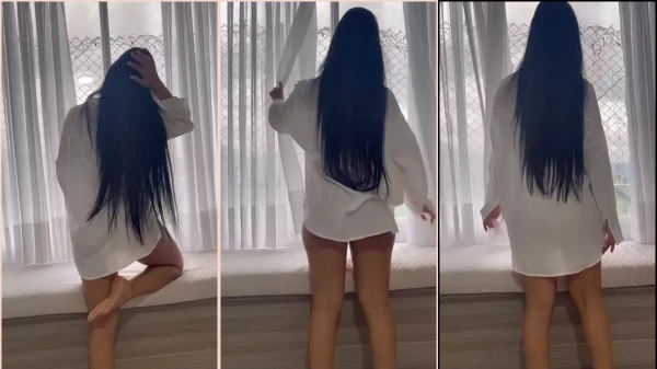 Cata Gonzalez, toda poderosa de blusão, se exibindo