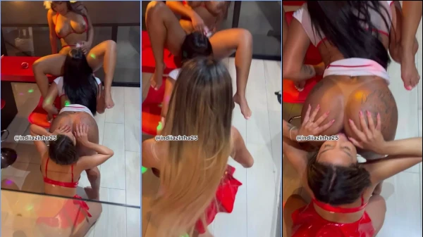 Engraçadinha em vídeo hot lésbico