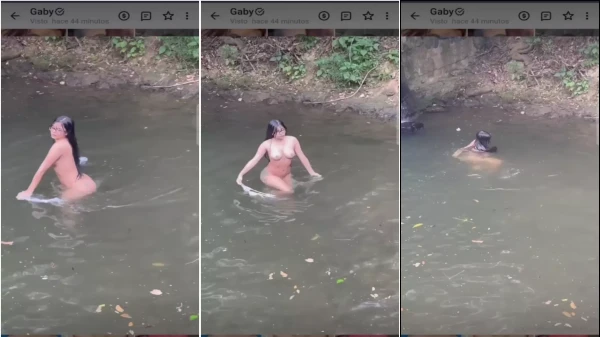 Gabriela Uribe se banhando pelada no rio