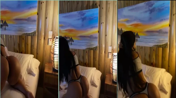 Hdez_Mariana de quatro na cama, dançando e mostrando o bumbum
