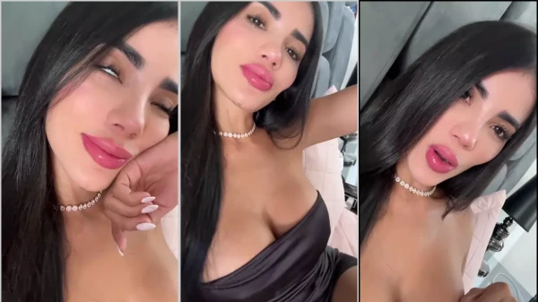 Karina Garcia, cheia de malícia e deliciosa, aparece com seus peitões à mostra