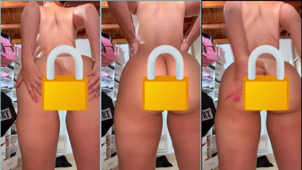 Karolyusetty peladona dando uma rebolada