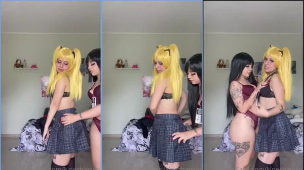 Kinechan aproveitando uns beijinhos bem saborosos na boca da amiga com um corpão irresistível