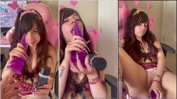 Kinechan usou um vibrador roxo bem grandão