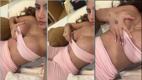 Laura Vanegas em um vídeo irresistível se exibindo