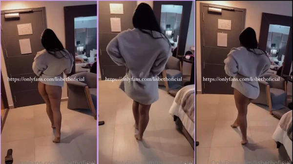 Lisbethoficial exibindo o bumbum!