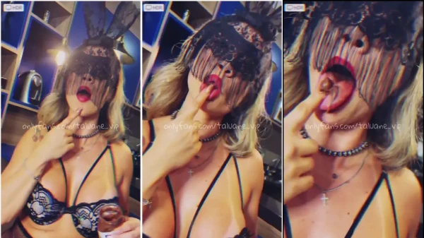 Loirinha cheia de atitude e peitão, Taluane arrasando na sensualidade!