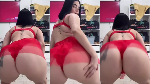 Maria Leite balançando a bundona deliciosa