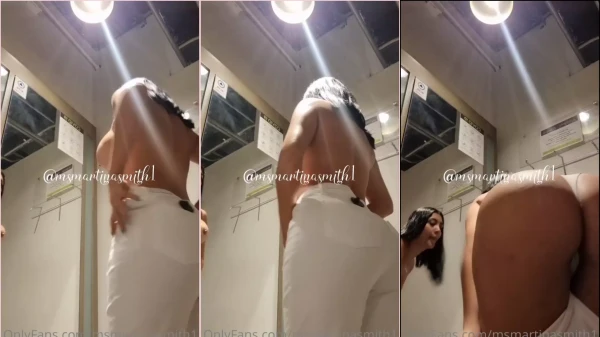 Martina Smith, toda ousada e cheia de curvas, experimentando roupas