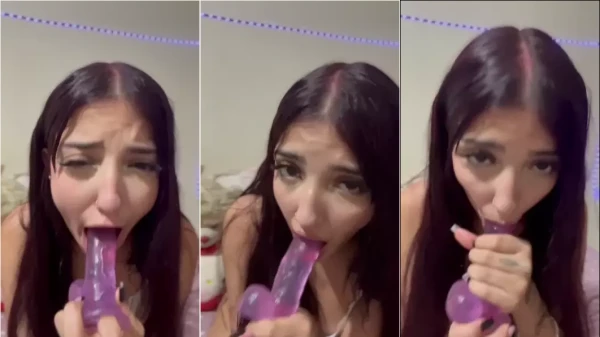 May Moreira em um vídeo caliente, usando um vibrador nas bucetinha