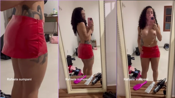 Morena irresistível, Rafaela Sumpani, arrasando com uma saia vermelha super sexy