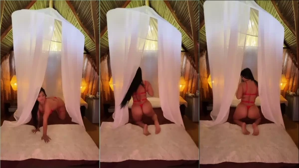 Natalia Galvis, uma morena sensual, mostrando todo seu charme e ousadia