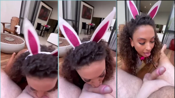 Paty, a coelhinha, se divertindo com o gordinho branquelo