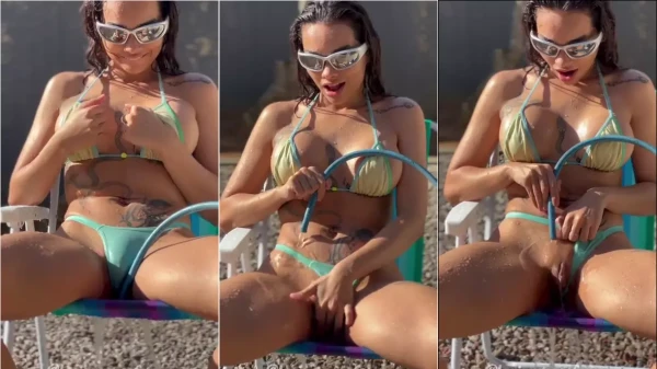 Rolou na rede um vídeo da Lariza Goes se lavando com mangueira