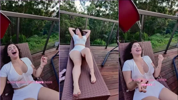 Safadinho jogou água na blusa da Kerolay Chaves pra dar uma espiadinha nos peitinhos dela