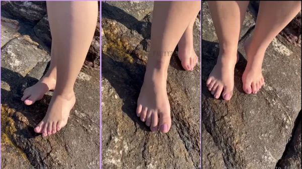 Uma Fada Branca fez um vídeo exibindo seus pés maravilhosos