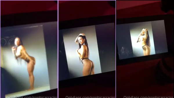 Vídeo bem irresistível da Sophia Carracini despida