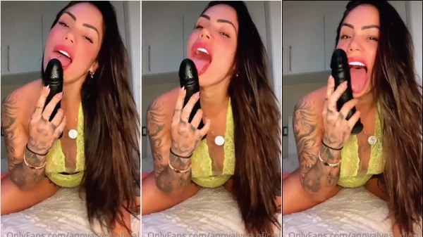 Vídeo da Anny Alves só com vibrador na xoxota