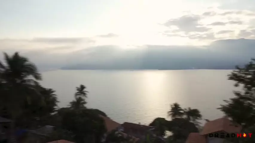 Vídeo da dreadhot se divertindo pra valer na casa de praia