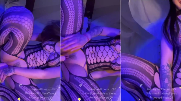 Vídeo da Julieta Yañez usando um vibrador na xoxota