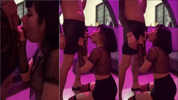 Vídeo da Ninphakemi de joelhos se deliciando com um membro bem durão