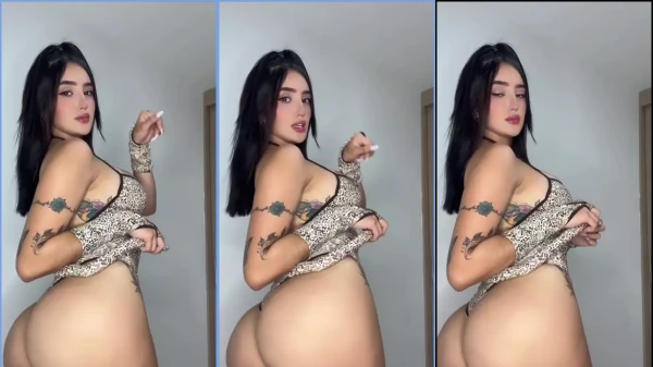 Vídeo picante da Daniela Cardenas exibindo seu bundão maravilhoso!