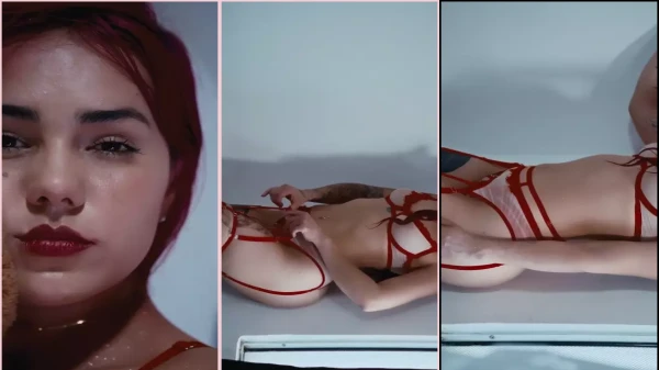 Yulieth Guzmann, a ruivinha safada de calcinha vermelha no vídeo picante