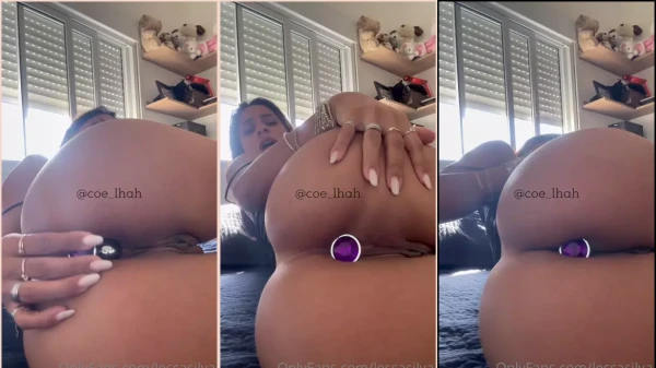 Lessa Silva, toda ousada no OnlyFans, aparece em um vídeo se dando aquele consolo maroto