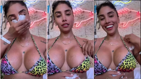 Sofia Leon, a gostosona do OnlyFans, exibindo suas curvas de dar água na boca!