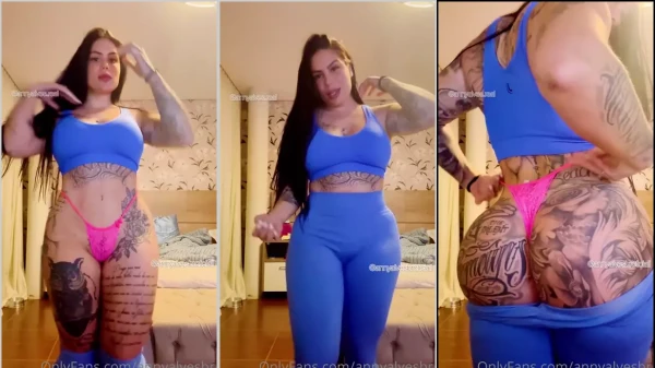 Anny Alves, toda gata com uma calça legging azul, arrasando no vídeo xxx!