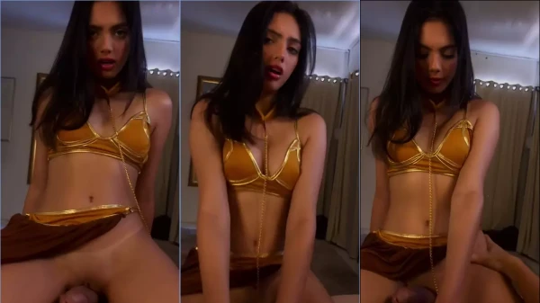 Brenda Trindade, a gatinha, se bate na rola do cara