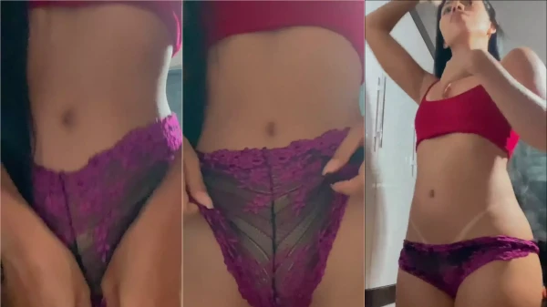 Jane Barbosinha tá bem deliciosa no vídeo hot se mostrando
