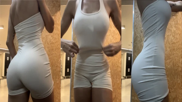 Linda Amanda Albuquerque vestindo uma roupa super justa