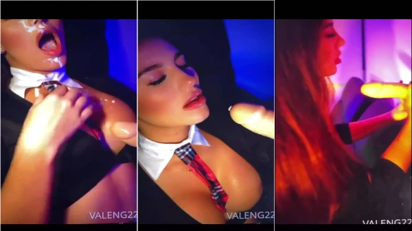 Vídeo com a Sarita Salazarr se divertindo com o consolo molhadinho