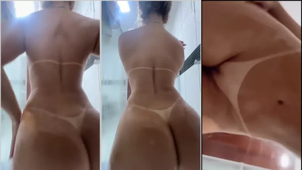 Vídeo quente da Ana Paula Moura se refrescando no banho delicioso