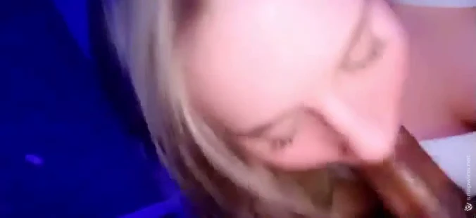 Vídeo da Erica Martinsen fazendo um boquete irresistível