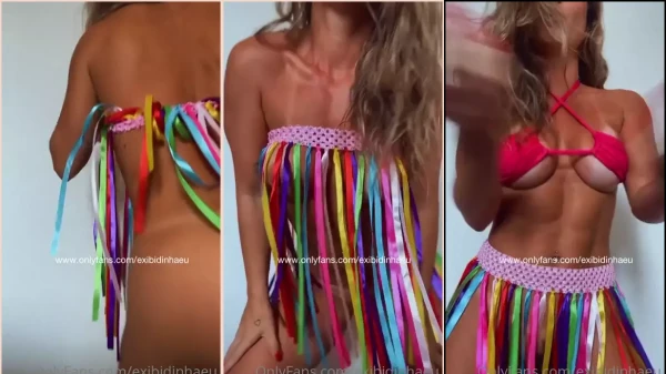 Mostrando todo o meu charme ao dançar bem à vontade!